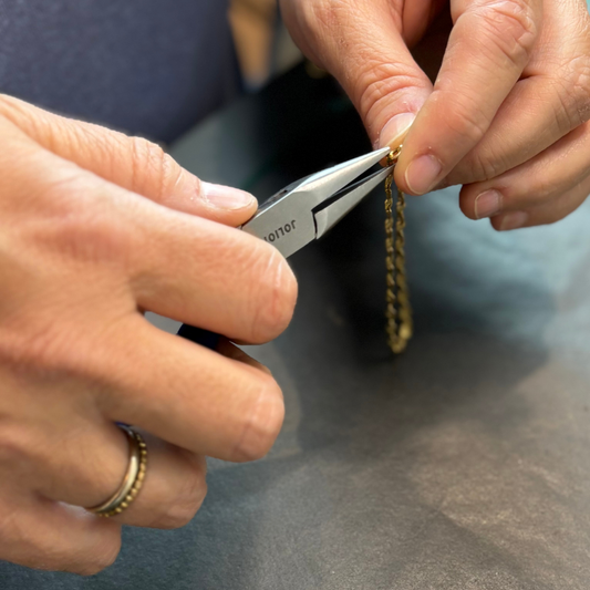 Rattacher ou changer l'attache - Bracelet chaîne