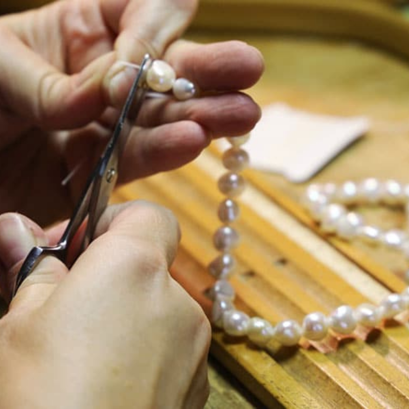 Comment réparer un collier cassé ?