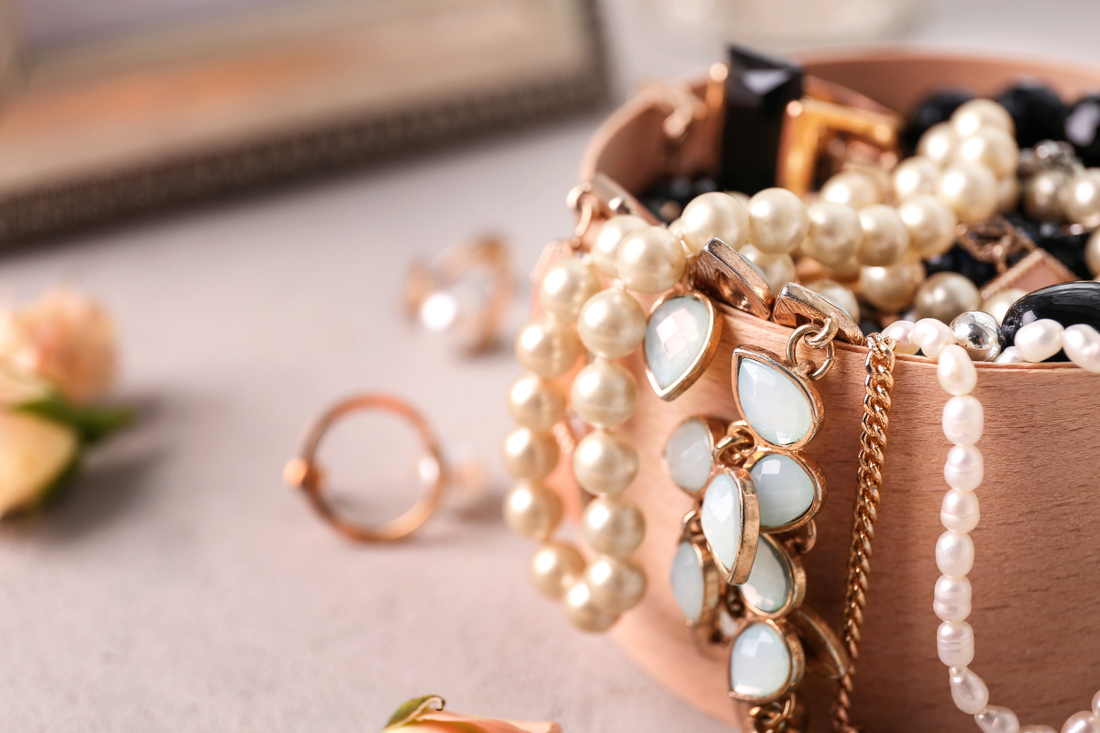 Réparation de bijoux fantaisie : quelles réparations peut-on faire, à quel prix et où les réaliser ?